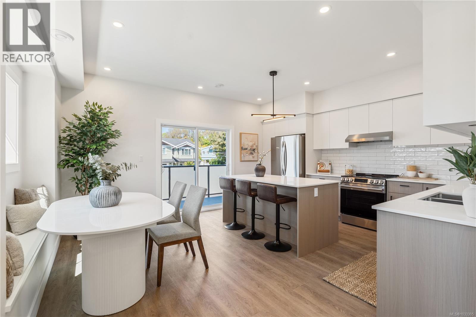 1 921 Dale St, Saanich, British Columbia  V8X 2V9 - Photo 17 - 1033305