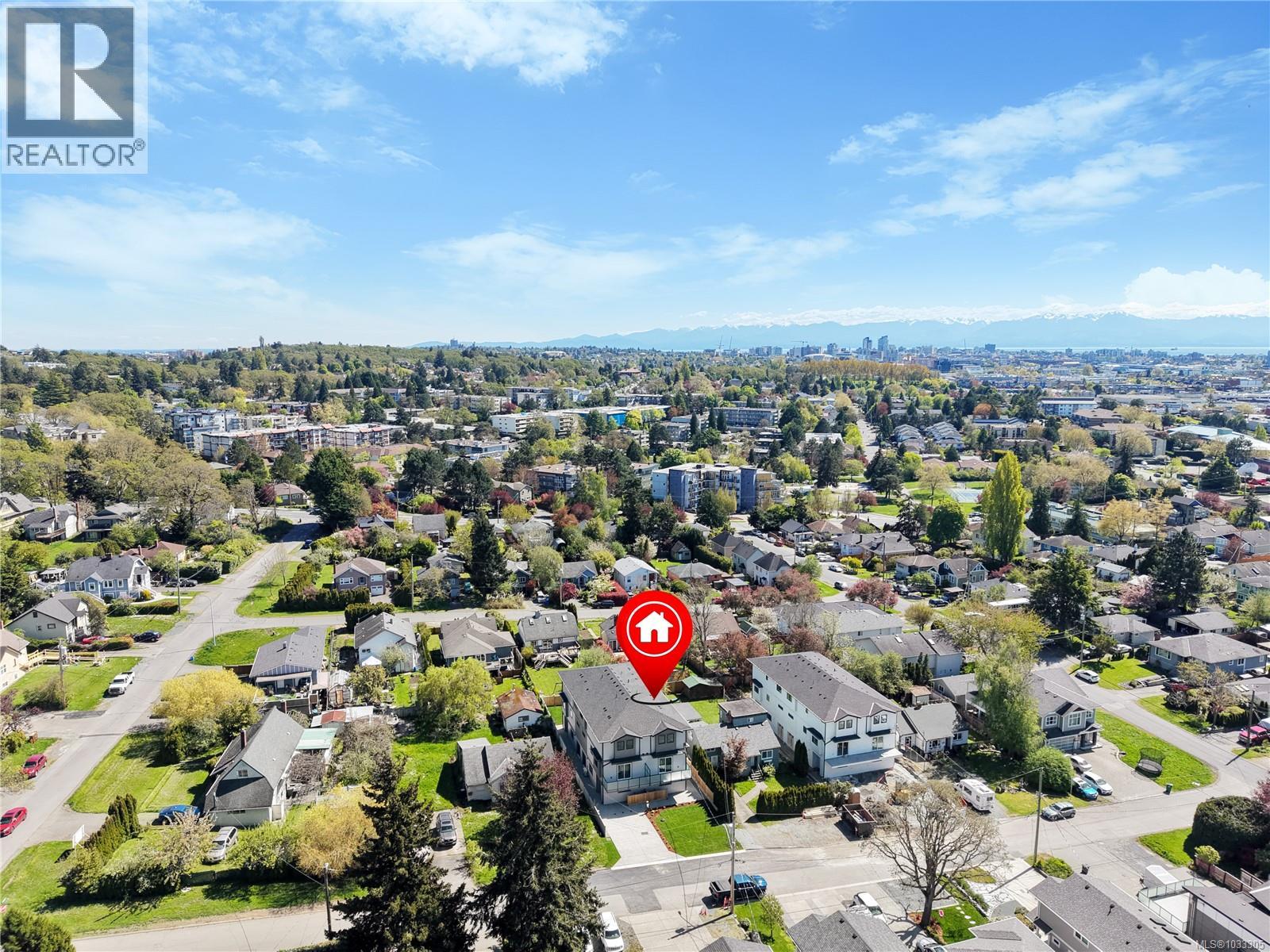 1 921 Dale St, Saanich, British Columbia  V8X 2V9 - Photo 3 - 1033305