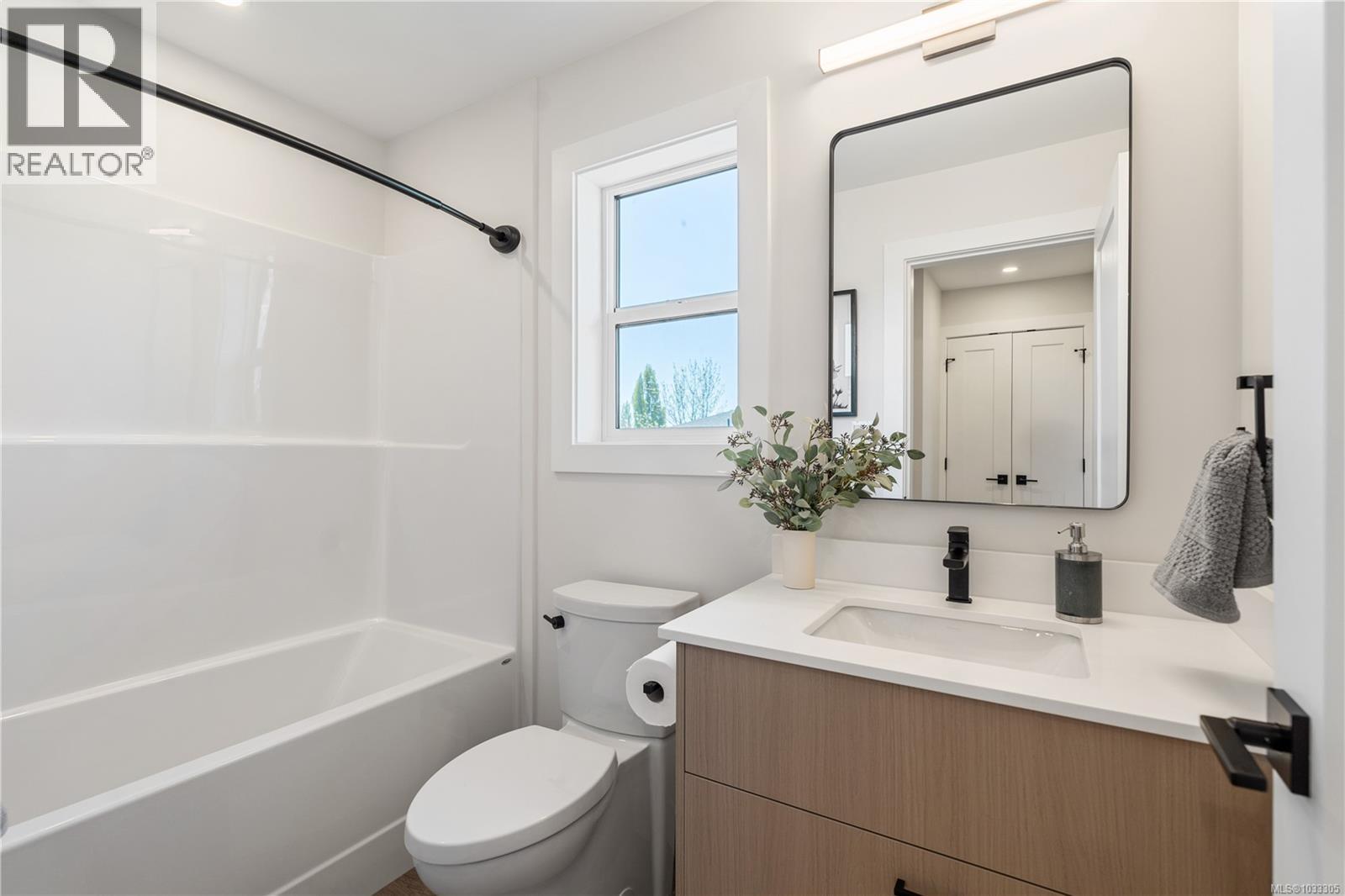 1 921 Dale St, Saanich, British Columbia  V8X 2V9 - Photo 35 - 1033305