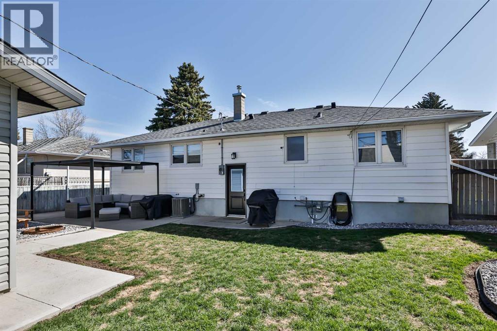 1104 27 Street S, Lethbridge, Alberta  T1K 2S7 - Photo 9 - A2305997