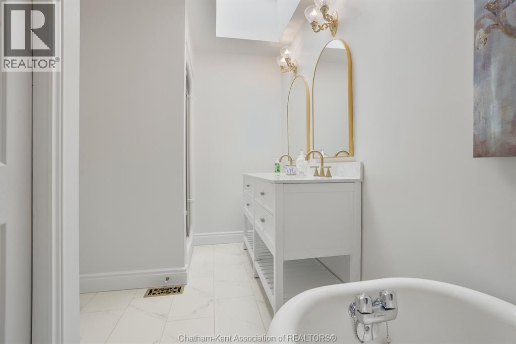 1821 Blackwell Road, Sarnia, Ontario  N7T 7H4 - Photo 30 - 26009473