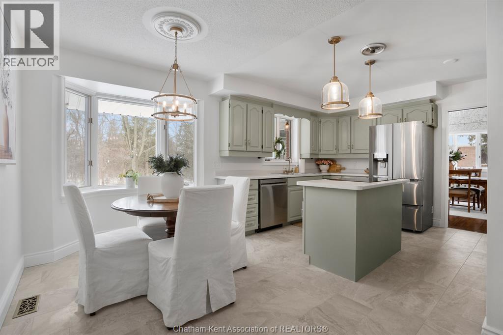 1821 Blackwell Road, Sarnia, Ontario  N7T 7H4 - Photo 20 - 26009473