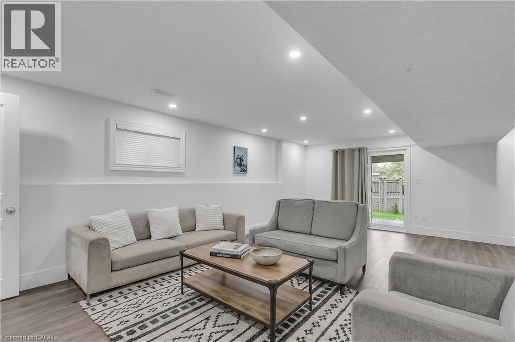 956 Banffshire Court, Kitchener, Ontario  N2R 1W8 - Photo 37 - 40825389