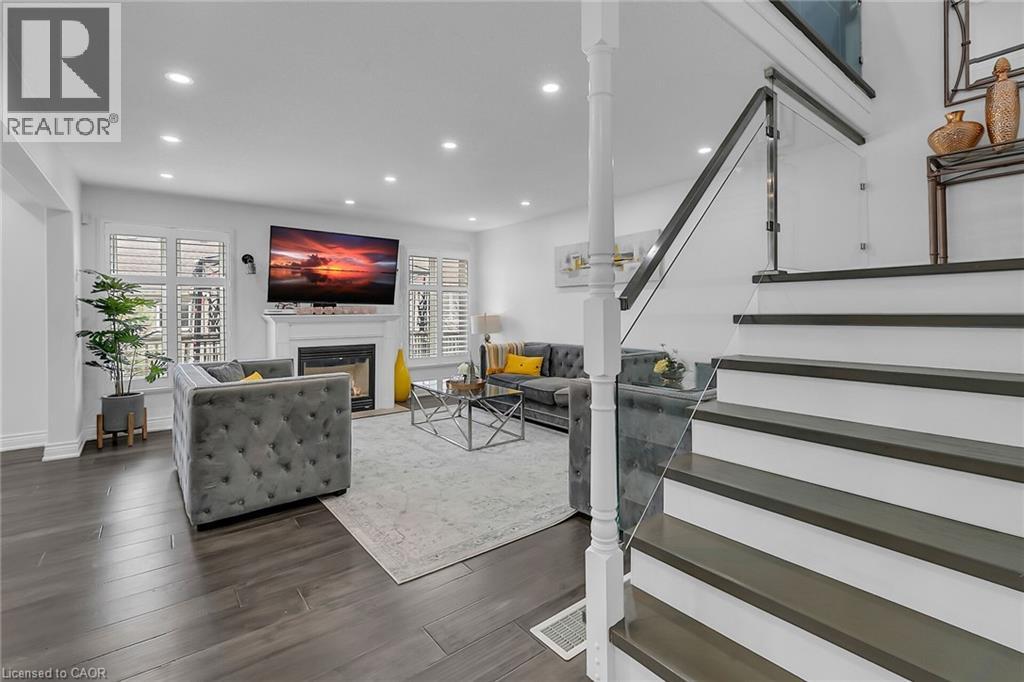 956 Banffshire Court, Kitchener, Ontario  N2R 1W8 - Photo 6 - 40825389