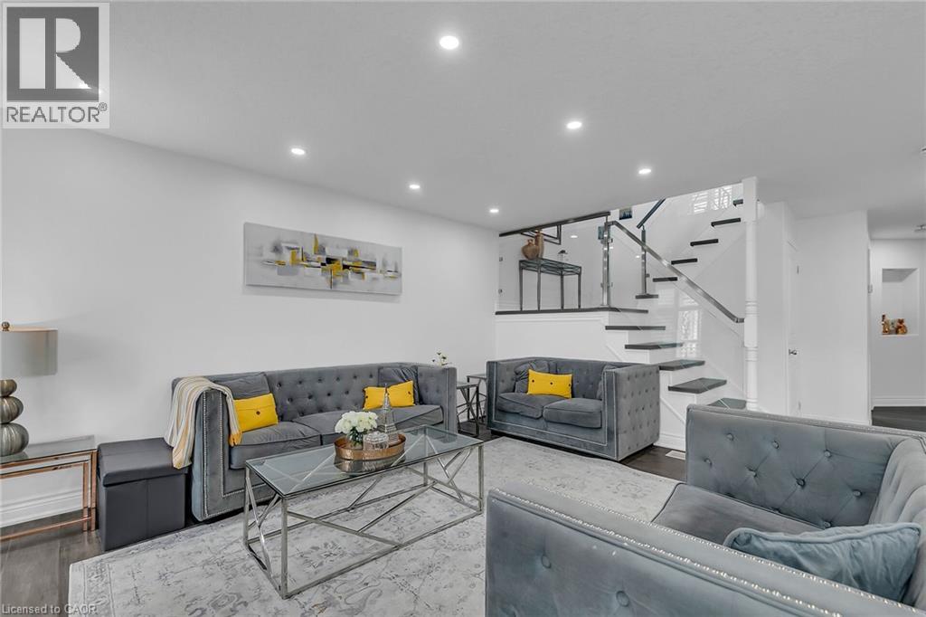 956 Banffshire Court, Kitchener, Ontario  N2R 1W8 - Photo 9 - 40825389