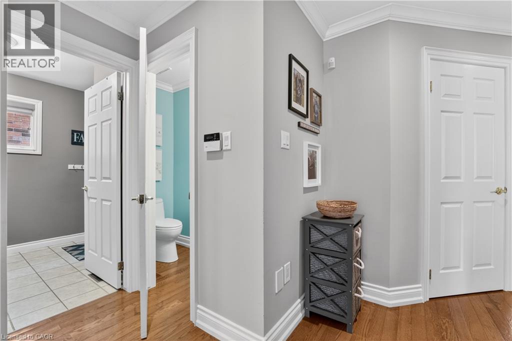 734 Brigadoon Drive, Hamilton, Ontario  L9C 7S2 - Photo 17 - 40825032