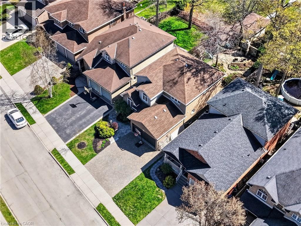 734 Brigadoon Drive, Hamilton, Ontario  L9C 7S2 - Photo 47 - 40825032