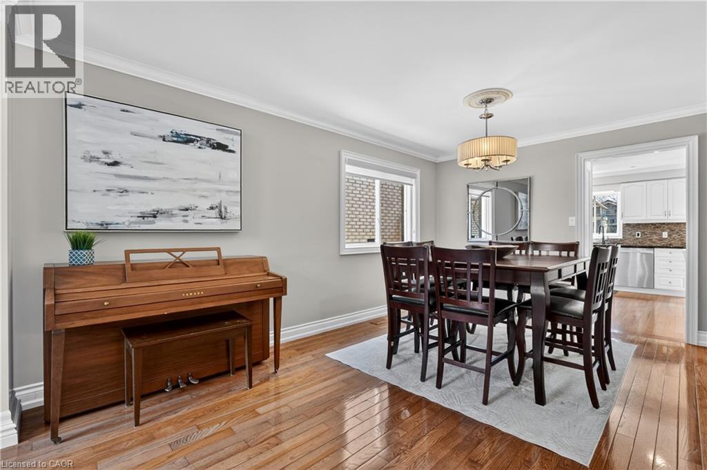 734 Brigadoon Drive, Hamilton, Ontario  L9C 7S2 - Photo 5 - 40825032