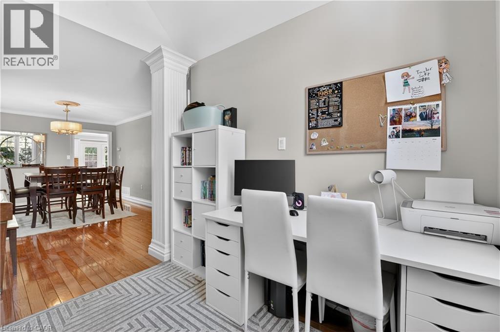 734 Brigadoon Drive, Hamilton, Ontario  L9C 7S2 - Photo 8 - 40825032