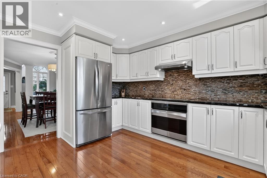 734 Brigadoon Drive, Hamilton, Ontario  L9C 7S2 - Photo 9 - 40825032