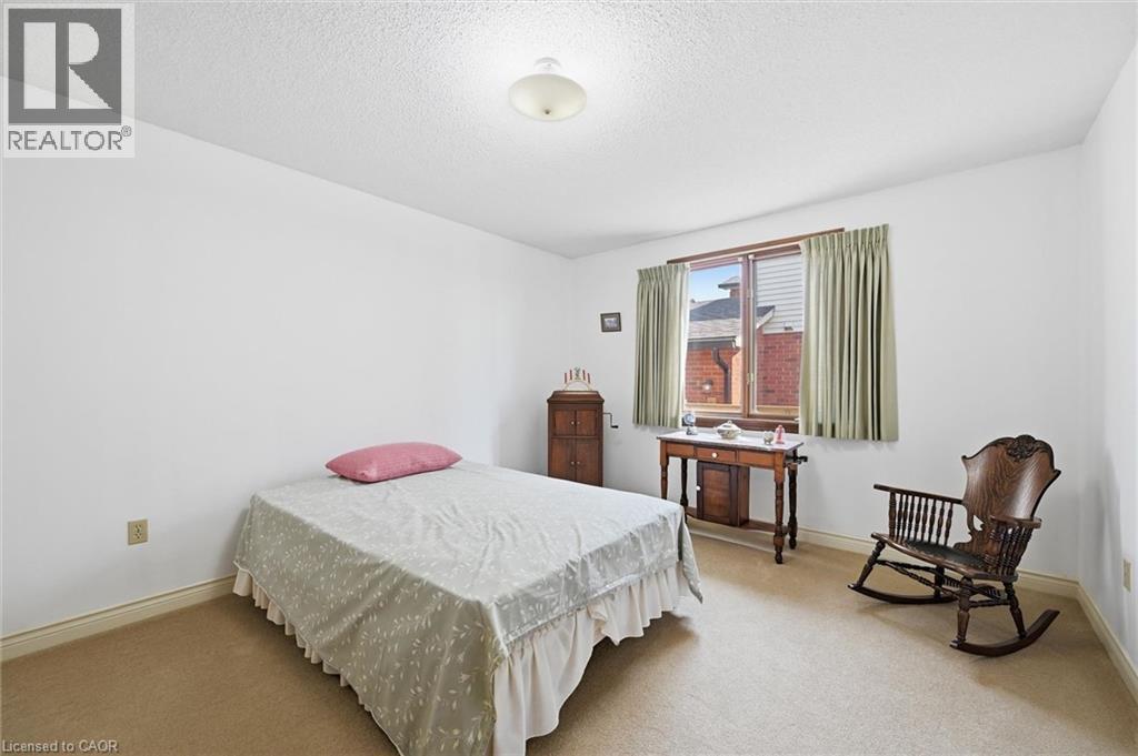 2018 Barlow Crescent, Burlington, Ontario  L7P 4N8 - Photo 23 - 40824120