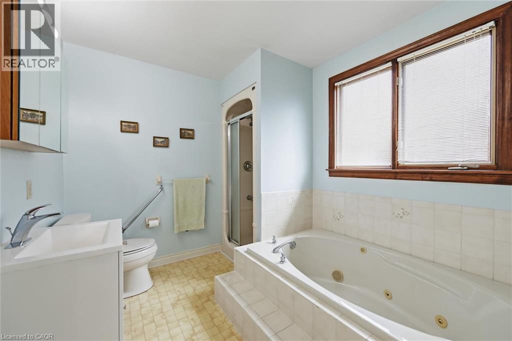 2018 Barlow Crescent, Burlington, Ontario  L7P 4N8 - Photo 28 - 40824120