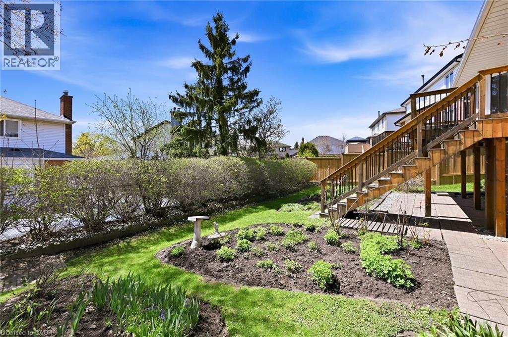 2018 Barlow Crescent, Burlington, Ontario  L7P 4N8 - Photo 41 - 40824120