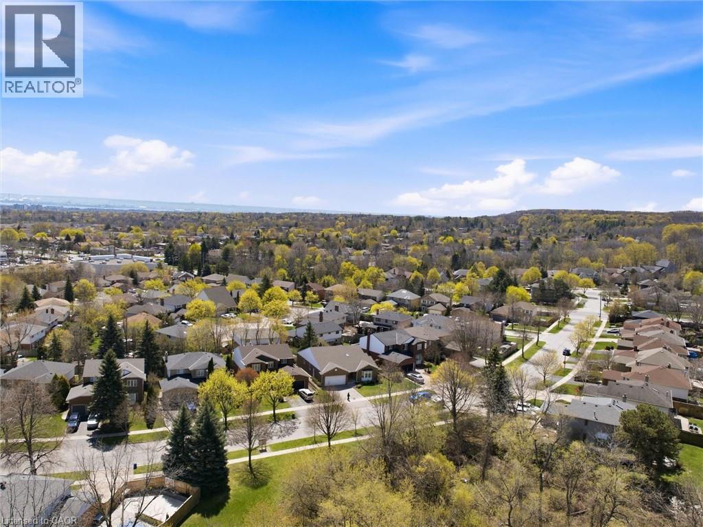 2018 Barlow Crescent, Burlington, Ontario  L7P 4N8 - Photo 45 - 40824120