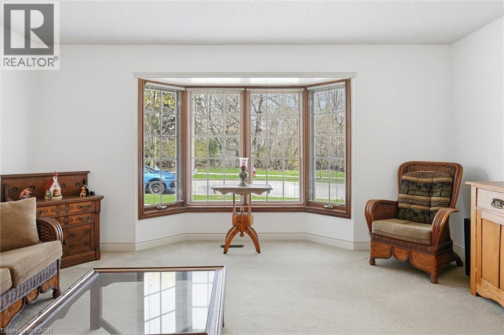 2018 Barlow Crescent, Burlington, Ontario  L7P 4N8 - Photo 8 - 40824120