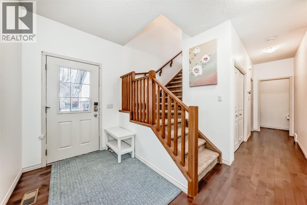 44 Aspen Hills Close SW, Calgary, Alberta  T3H 0C6 - Photo 3 - A2296039