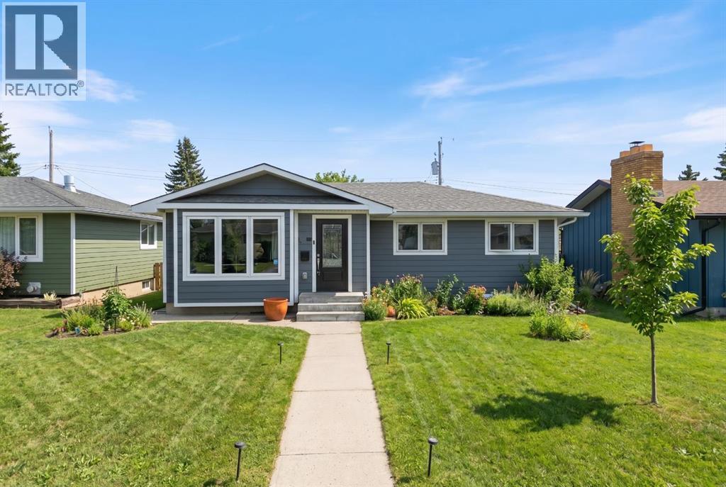 25 Foxwell Road Se, Calgary, Alberta  T2H 1A4 - Photo 1 - A2301847