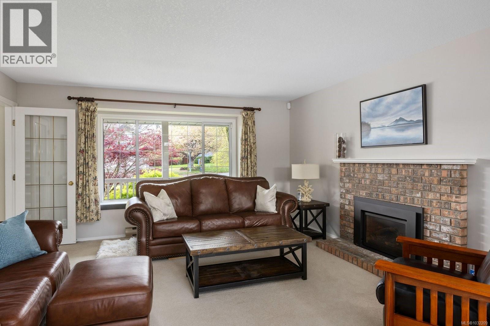 2446 Twin View Dr, Central Saanich, British Columbia  V8Z 7E9 - Photo 11 - 1032209