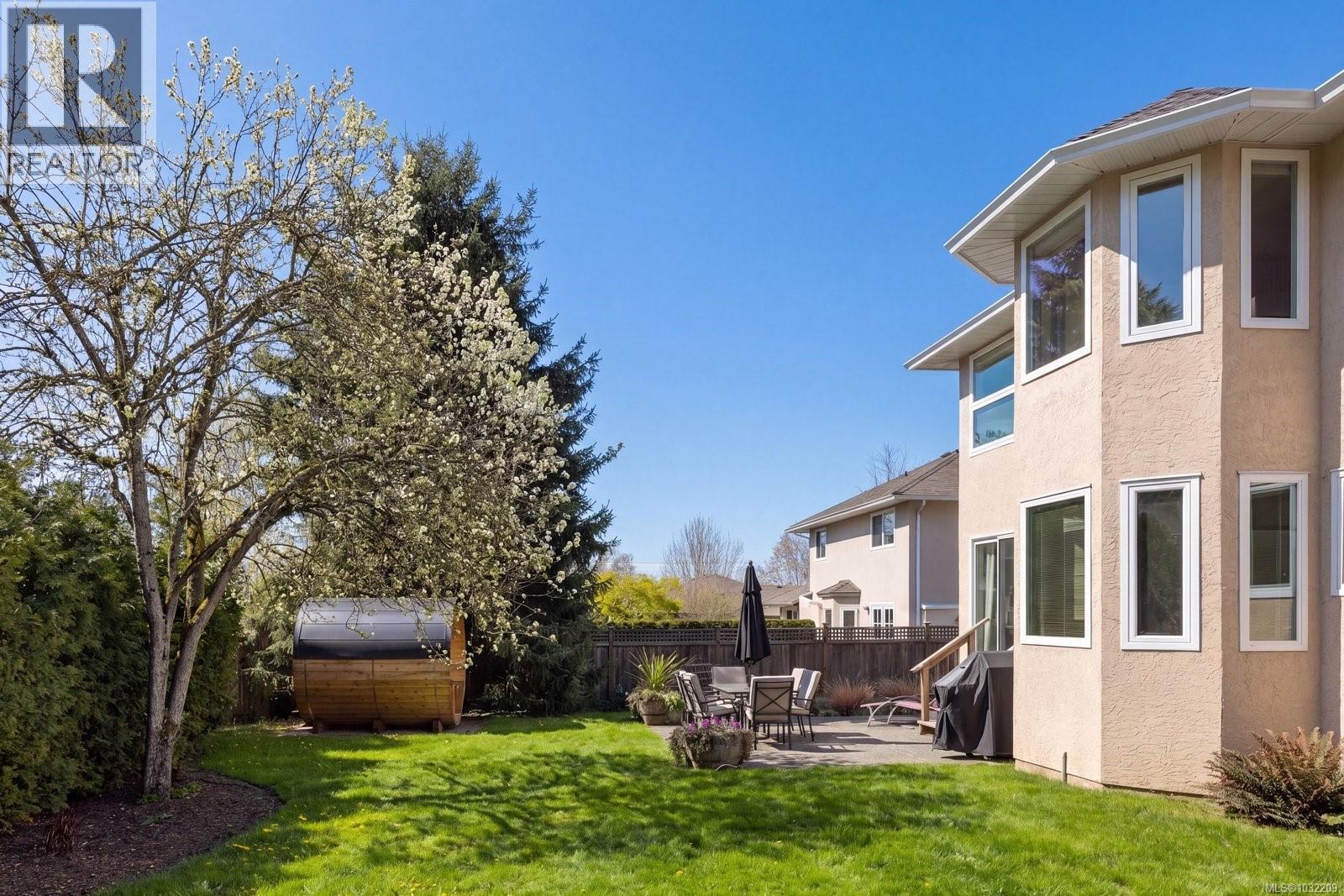 2446 Twin View Dr, Central Saanich, British Columbia  V8Z 7E9 - Photo 28 - 1032209