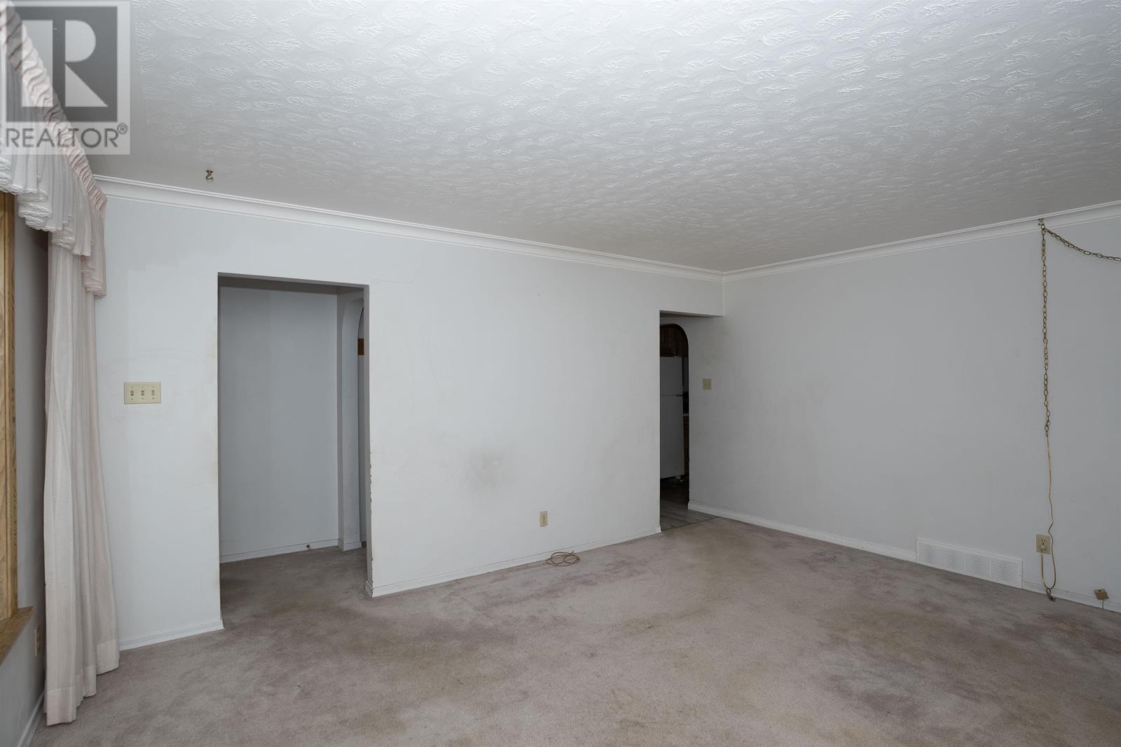 402 Westview Pl, Thunder Bay, Ontario  P7C 4M3 - Photo 10 - TB2600844