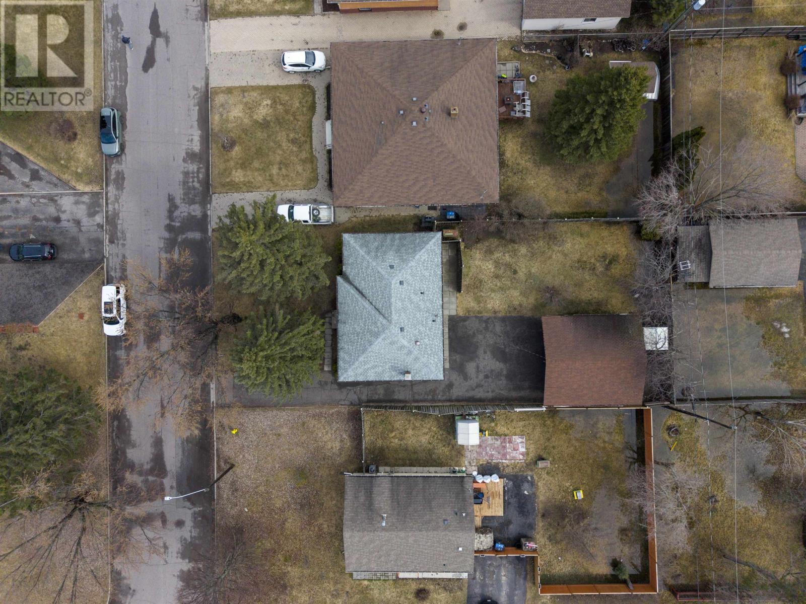 402 Westview Pl, Thunder Bay, Ontario  P7C 4M3 - Photo 32 - TB2600844