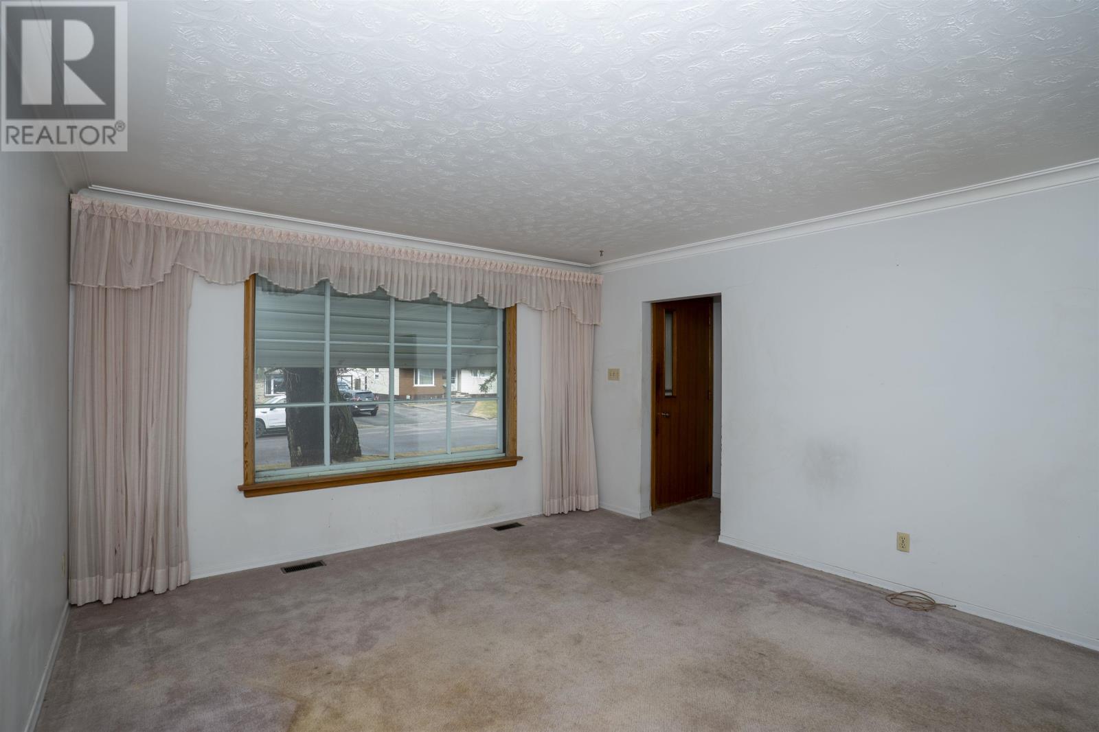 402 Westview Pl, Thunder Bay, Ontario  P7C 4M3 - Photo 2 - TB2600844