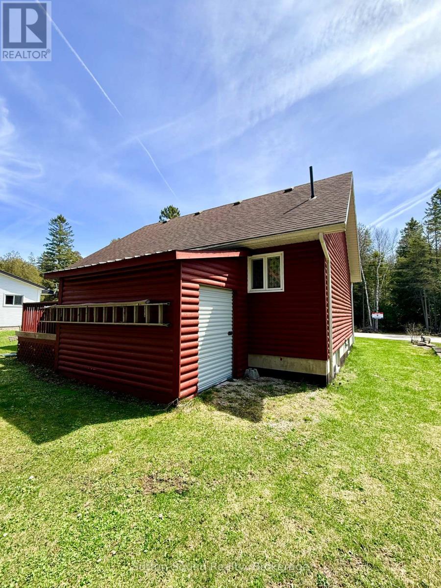 554 Stokes Bay Road, Northern Bruce Peninsula, Ontario  N0H 2M0 - Photo 20 - X12741950