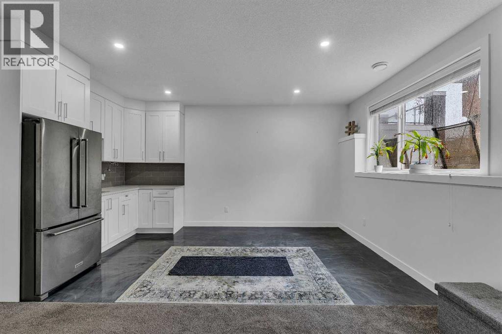 205 Kinniburgh Cove, Chestermere, Alberta  T1X 0Y6 - Photo 38 - A2306295