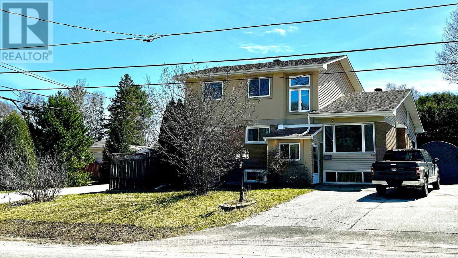Widdifield House for sale:  4 bedroom 2,000 sq.ft. (Listed 2026-04-30)