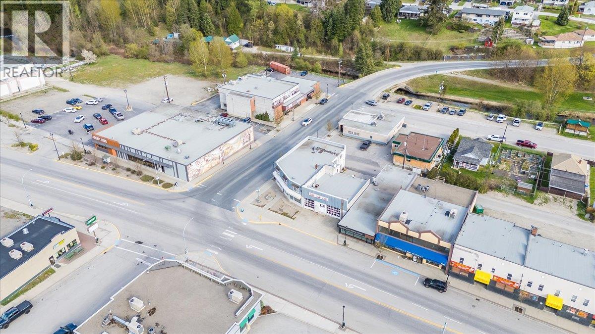 1967 Columbia Gardens Road, Fruitvale, British Columbia  V0G 1L0 - Photo 20 - 10384862