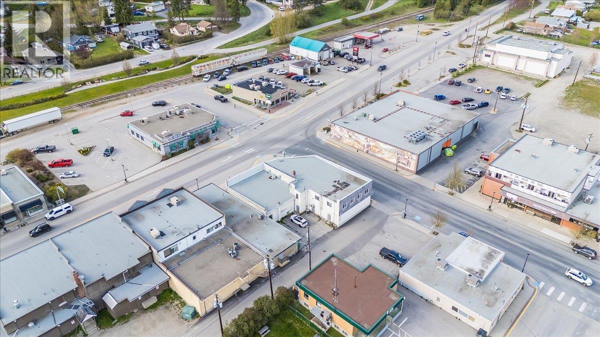 1967 Columbia Gardens Road, Fruitvale, British Columbia  V0G 1L0 - Photo 21 - 10384862