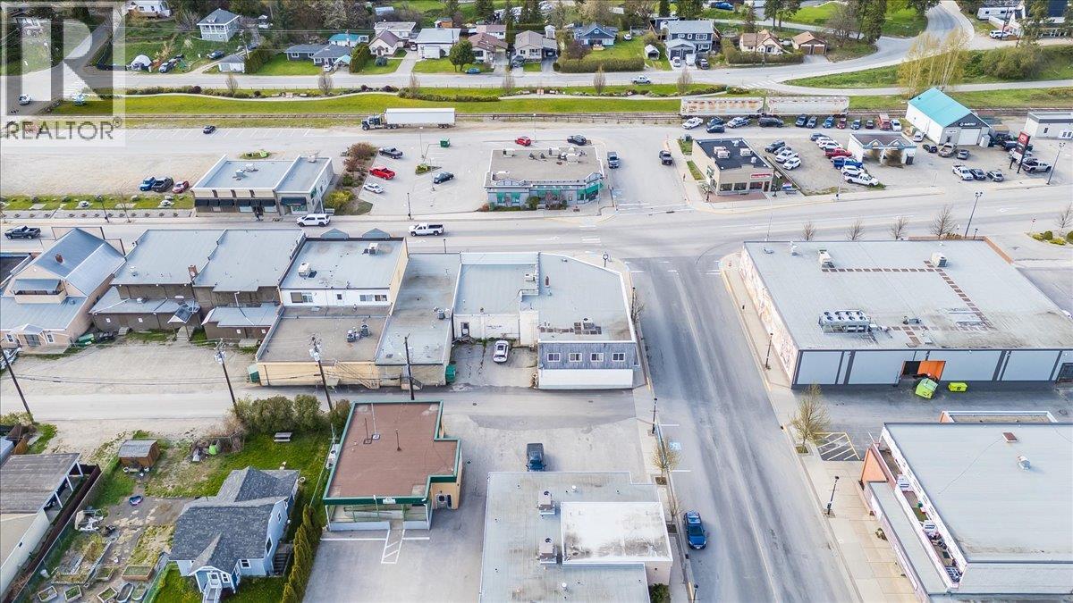 1967 Columbia Gardens Road, Fruitvale, British Columbia  V0G 1L0 - Photo 22 - 10384862