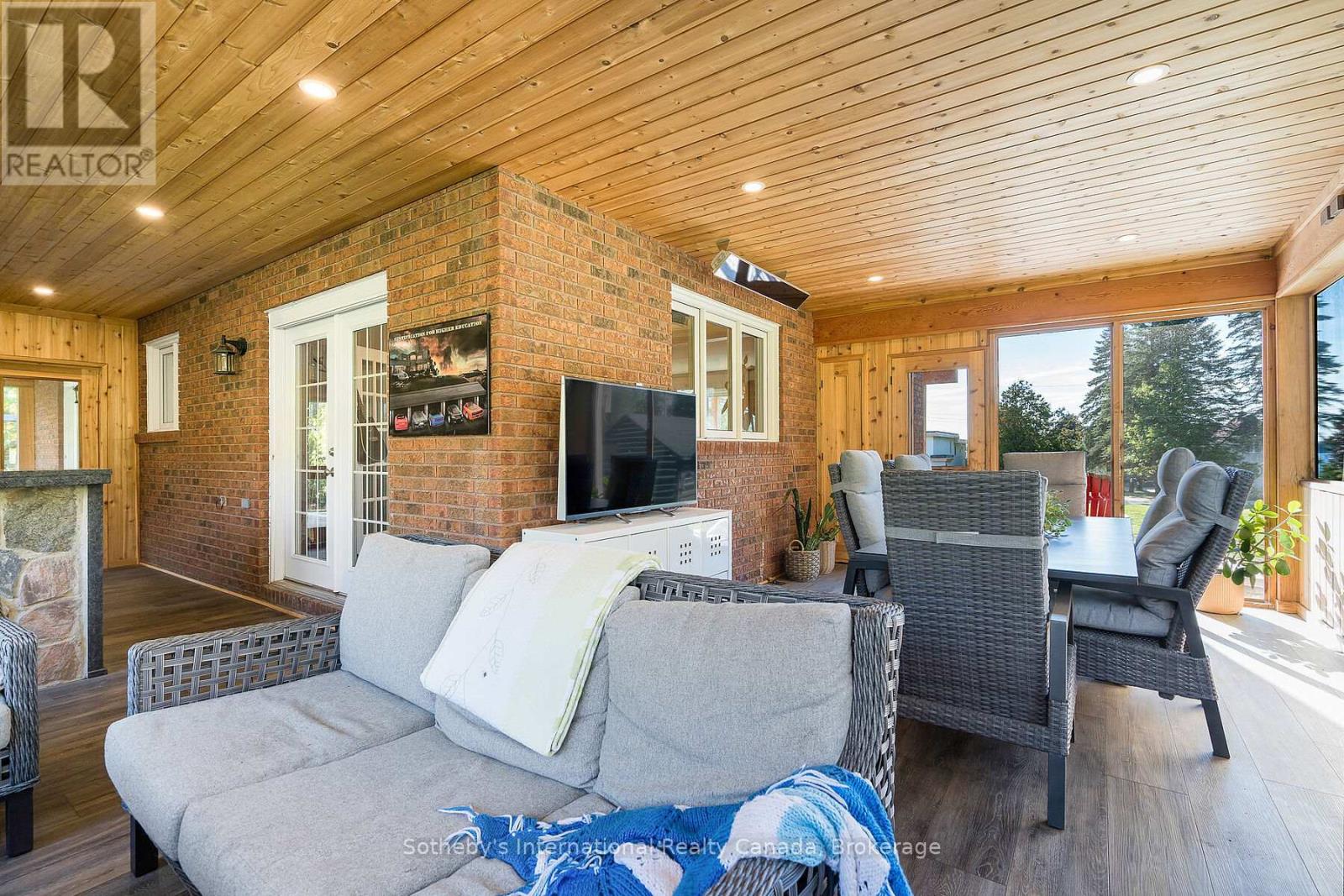 126 Brambel Road, Oro-Medonte (Shanty Bay), Ontario  L0L 2L0 - Photo 32 - S13058664