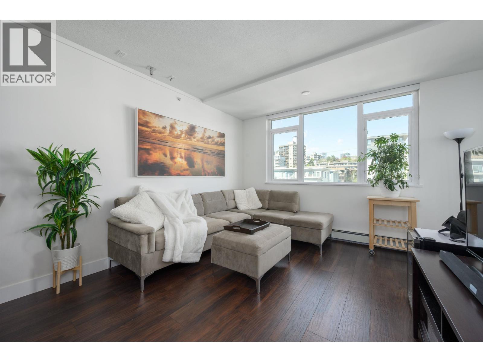 504 131 E 3rd Street, North Vancouver, British Columbia  V7L 0E3 - Photo 5 - R3117256