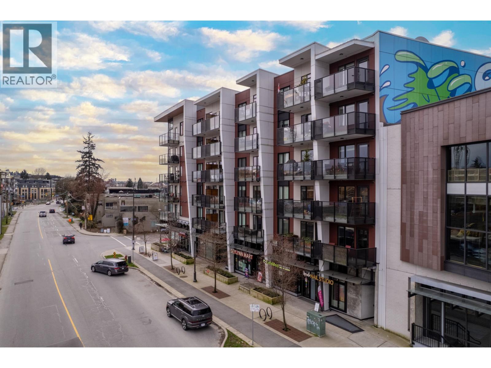 203 1496 Charlotte Road, North Vancouver, British Columbia  V7J 0C9 - Photo 3 - R3117263