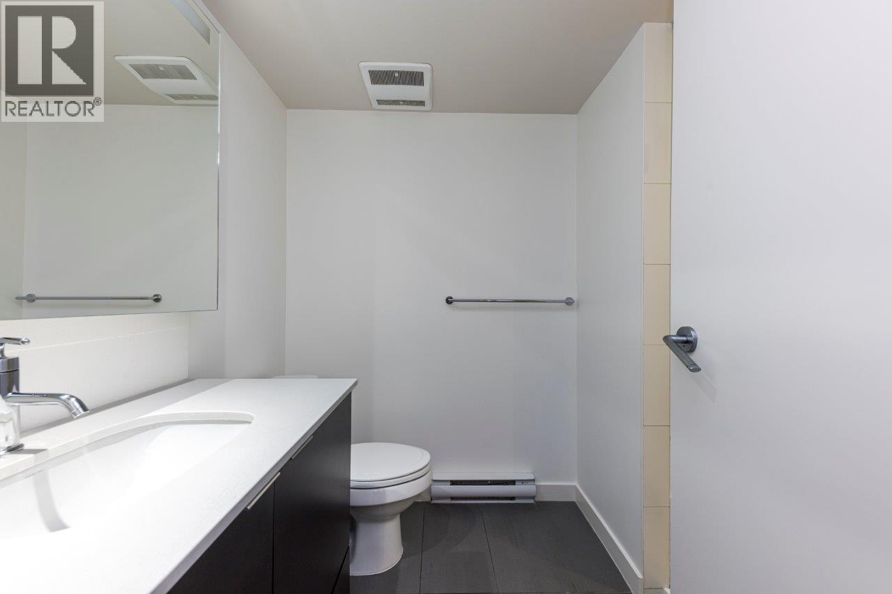 302 1677 Lloyd Avenue, North Vancouver, British Columbia  V7P 0B1 - Photo 14 - R3117296