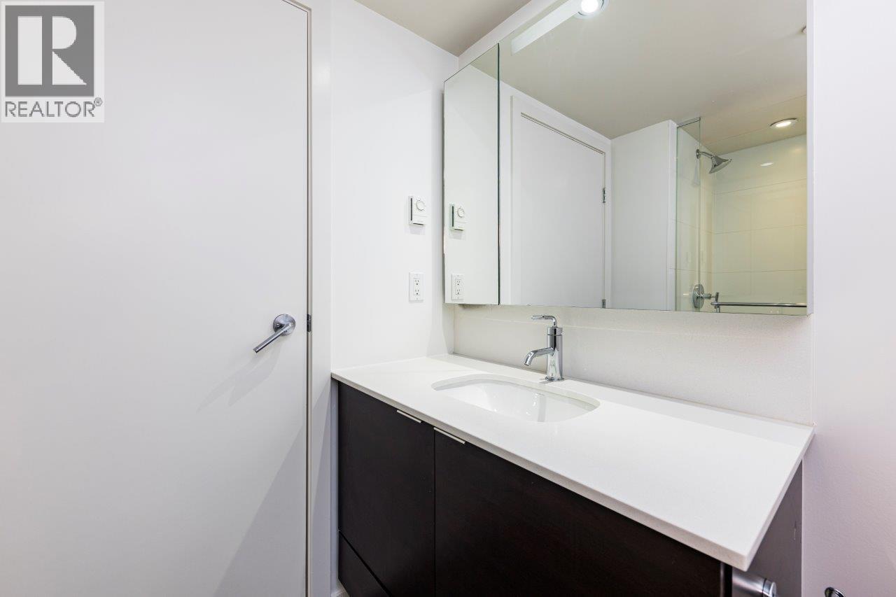 302 1677 Lloyd Avenue, North Vancouver, British Columbia  V7P 0B1 - Photo 15 - R3117296