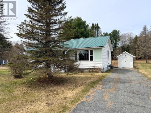 9 Warnock RD, Iron Bridge, Ontario