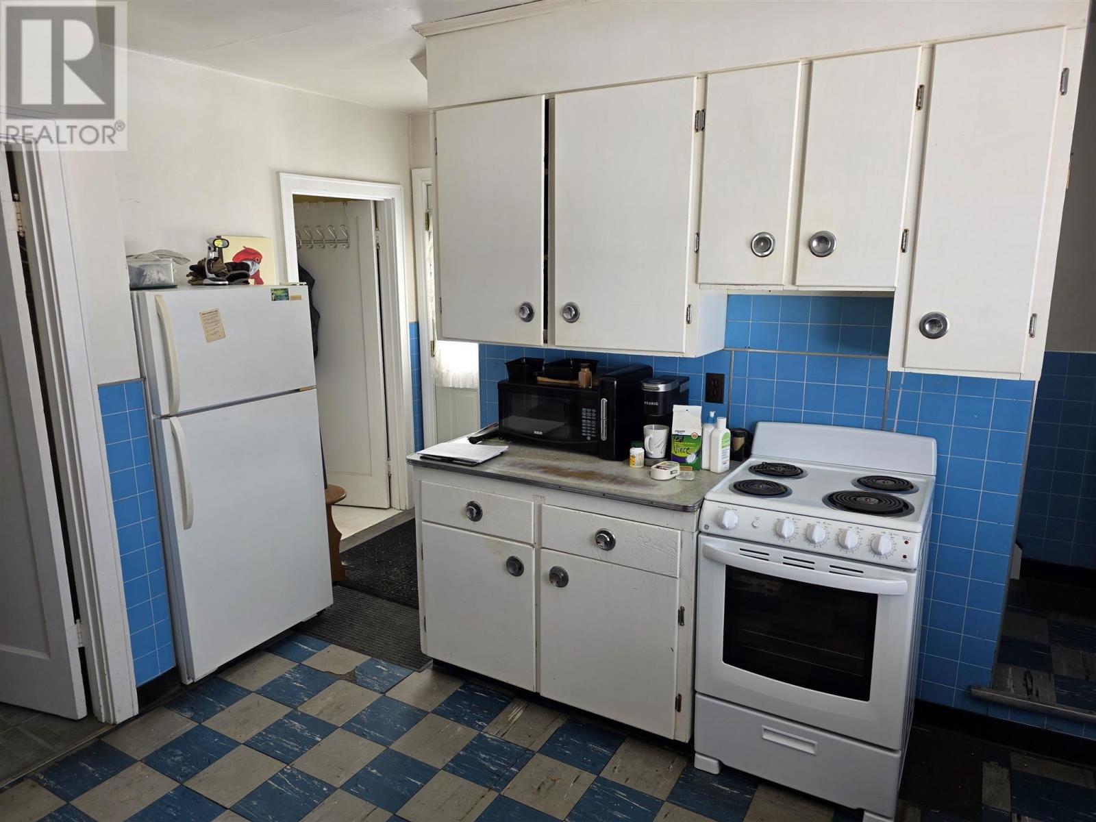 172 Wilcox Ave, Sault Ste. Marie, Ontario  P6B 1V7 - Photo 10 - SM260527