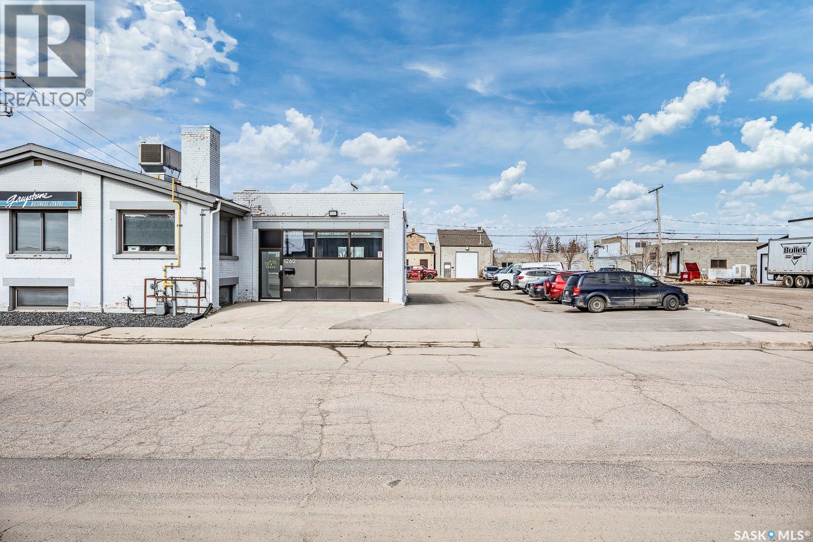 1260 Hamilton Street, Regina, Saskatchewan  S4R 1C2 - Photo 2 - SK025718