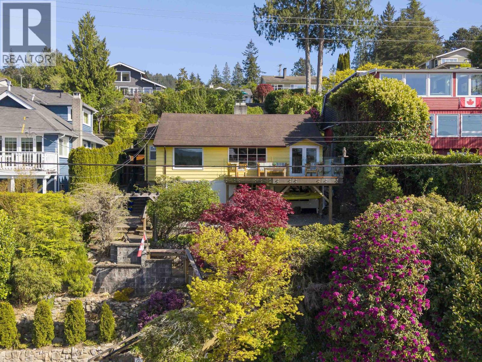 6248 Wellington Avenue, West Vancouver, British Columbia  V7W 2H4 - Photo 2 - R3117271