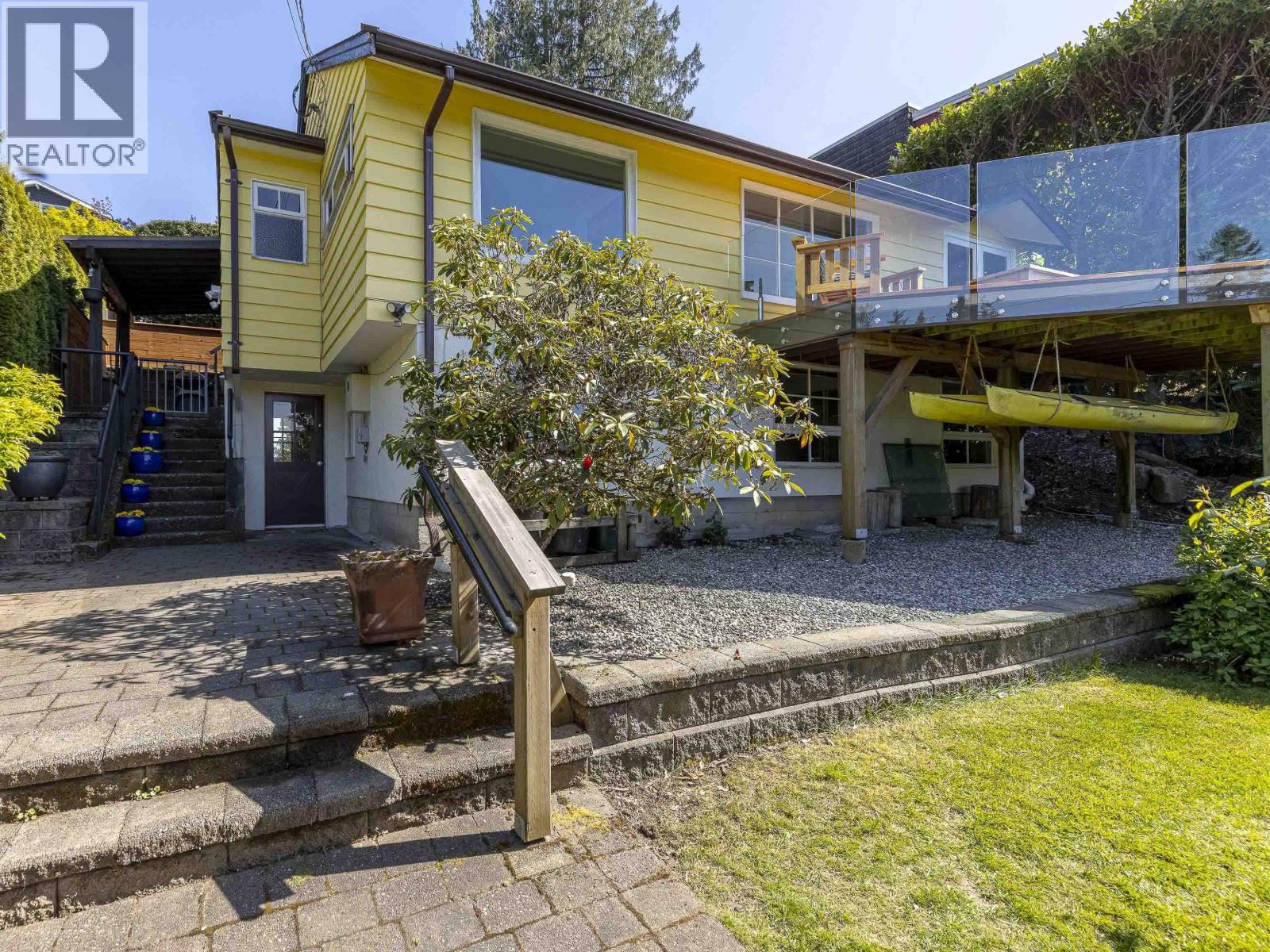 6248 Wellington Avenue, West Vancouver, British Columbia  V7W 2H4 - Photo 3 - R3117271
