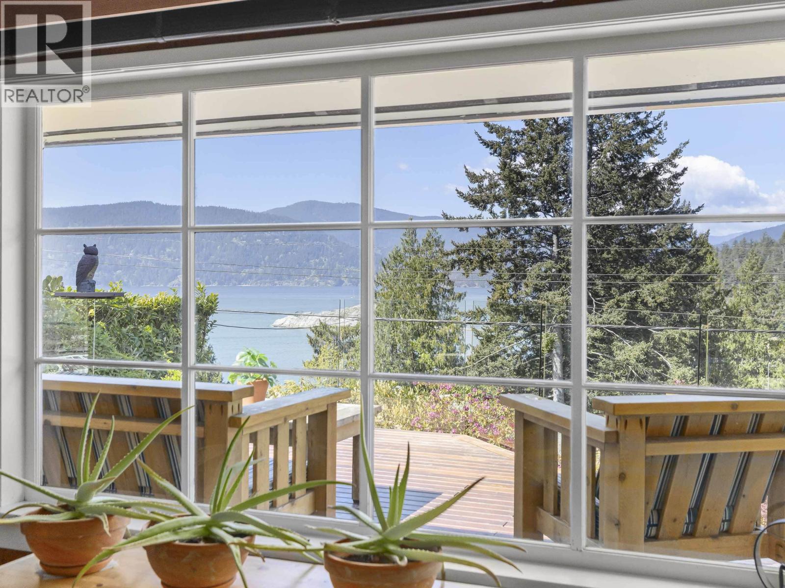 6248 Wellington Avenue, West Vancouver, British Columbia  V7W 2H4 - Photo 8 - R3117271