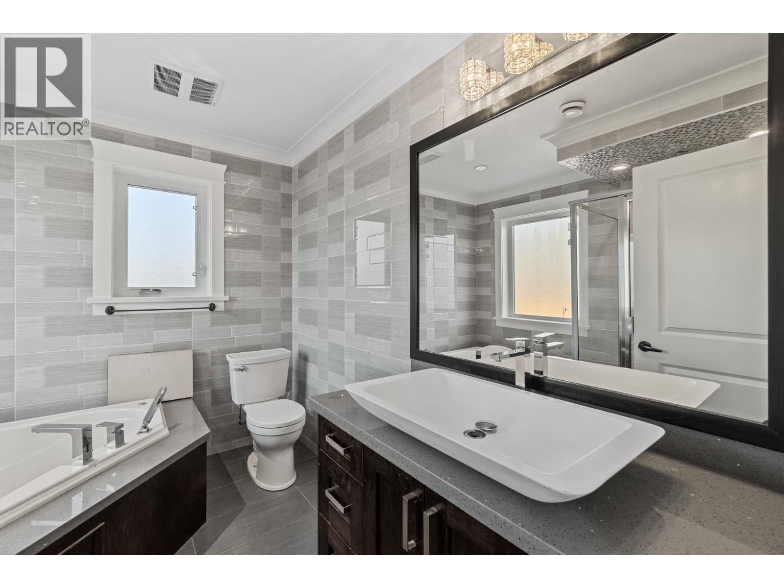 831 E King Edward Avenue, Vancouver, British Columbia  V5V 2E5 - Photo 16 - R3117301