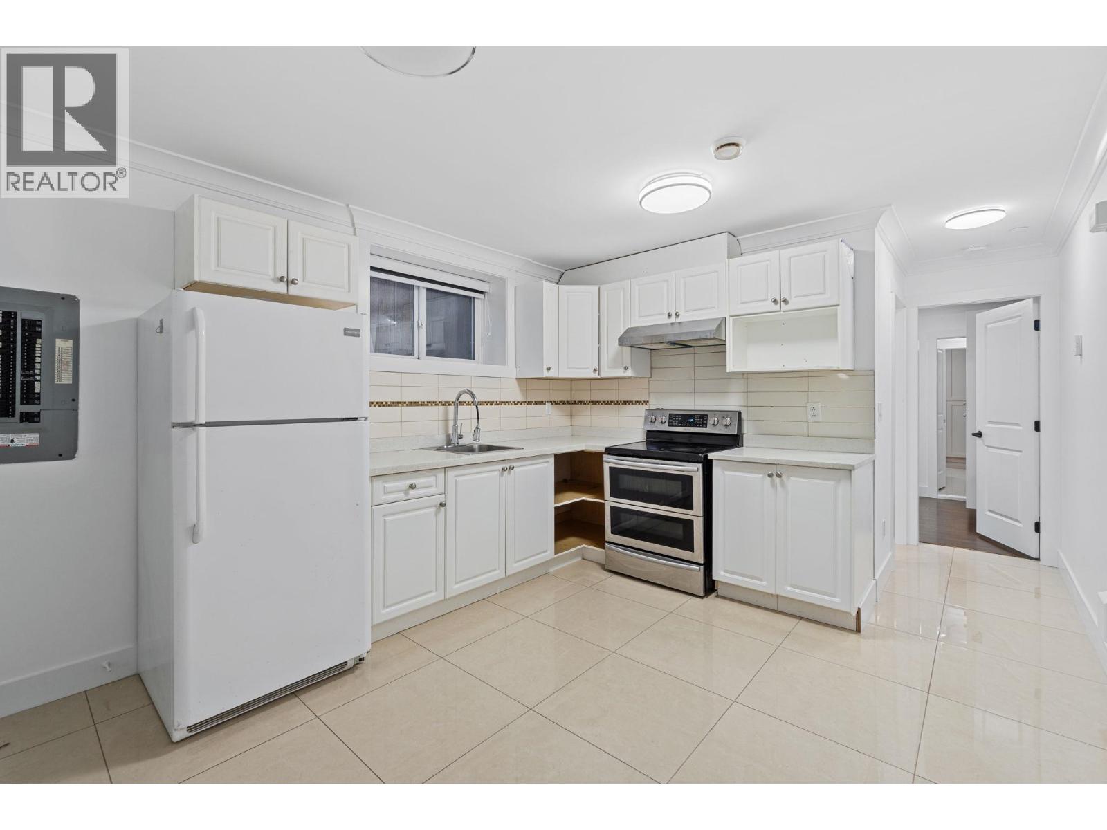 831 E King Edward Avenue, Vancouver, British Columbia  V5V 2E5 - Photo 5 - R3117301