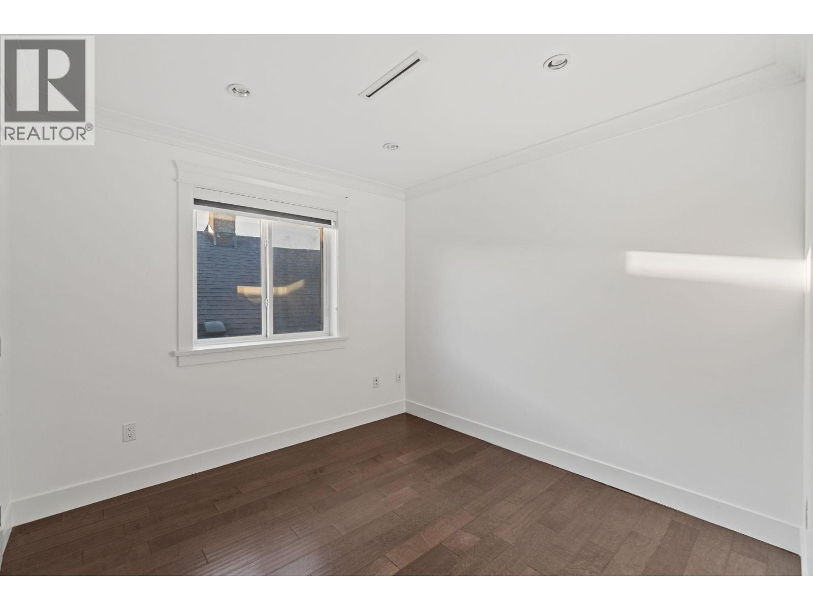 831 E King Edward Avenue, Vancouver, British Columbia  V5V 2E5 - Photo 9 - R3117301