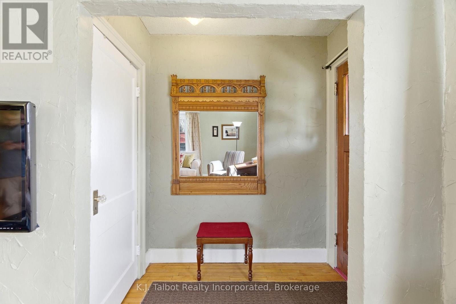 53 Arthur Lane, Ashfield-Colborne-Wawanosh, Ontario  N0M 1E0 - Photo 3 - X13058720