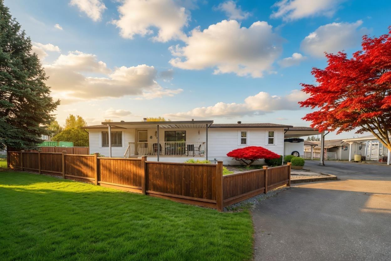 240 27111 0 Avenue, Langley, British Columbia  V4W 2T6 - Photo 2 - R3116892