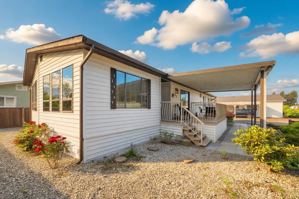 240 27111 0 Avenue, Langley, British Columbia  V4W 2T6 - Photo 3 - R3116892