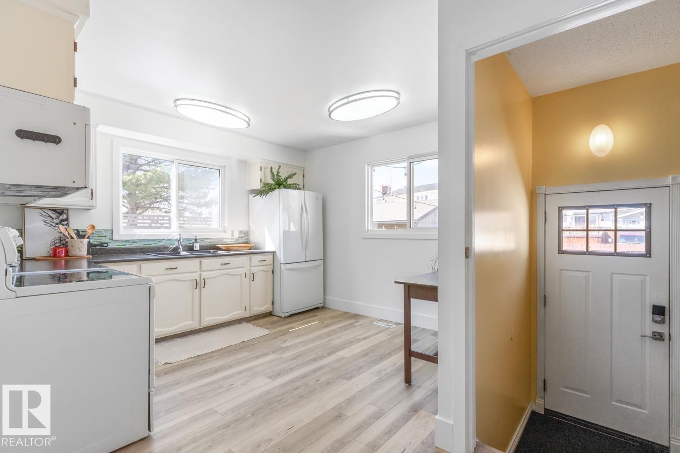 6908 19 Av Nw, Edmonton, Alberta  T6K 2G9 - Photo 10 - E4484650